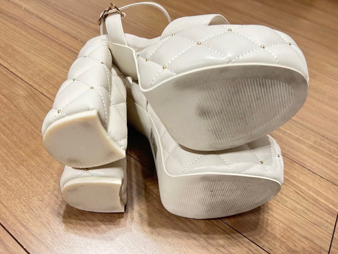 ダイアナ　DIANA キルティングサンダル　Mサイズ