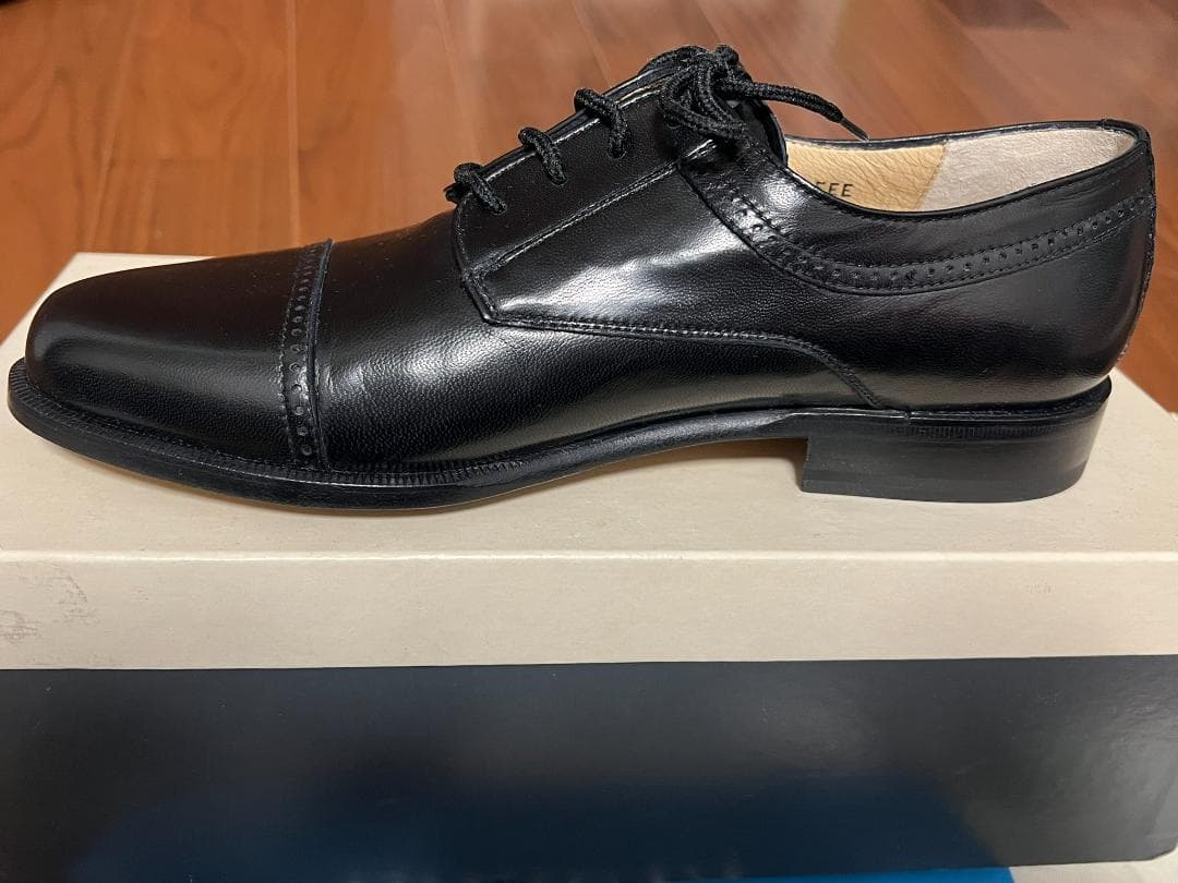 未使用バリー BALLY ストレートチップ　黒　7.5EEE