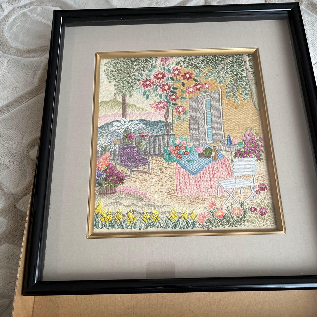 戸塚刺繍作品額　 庭の風景