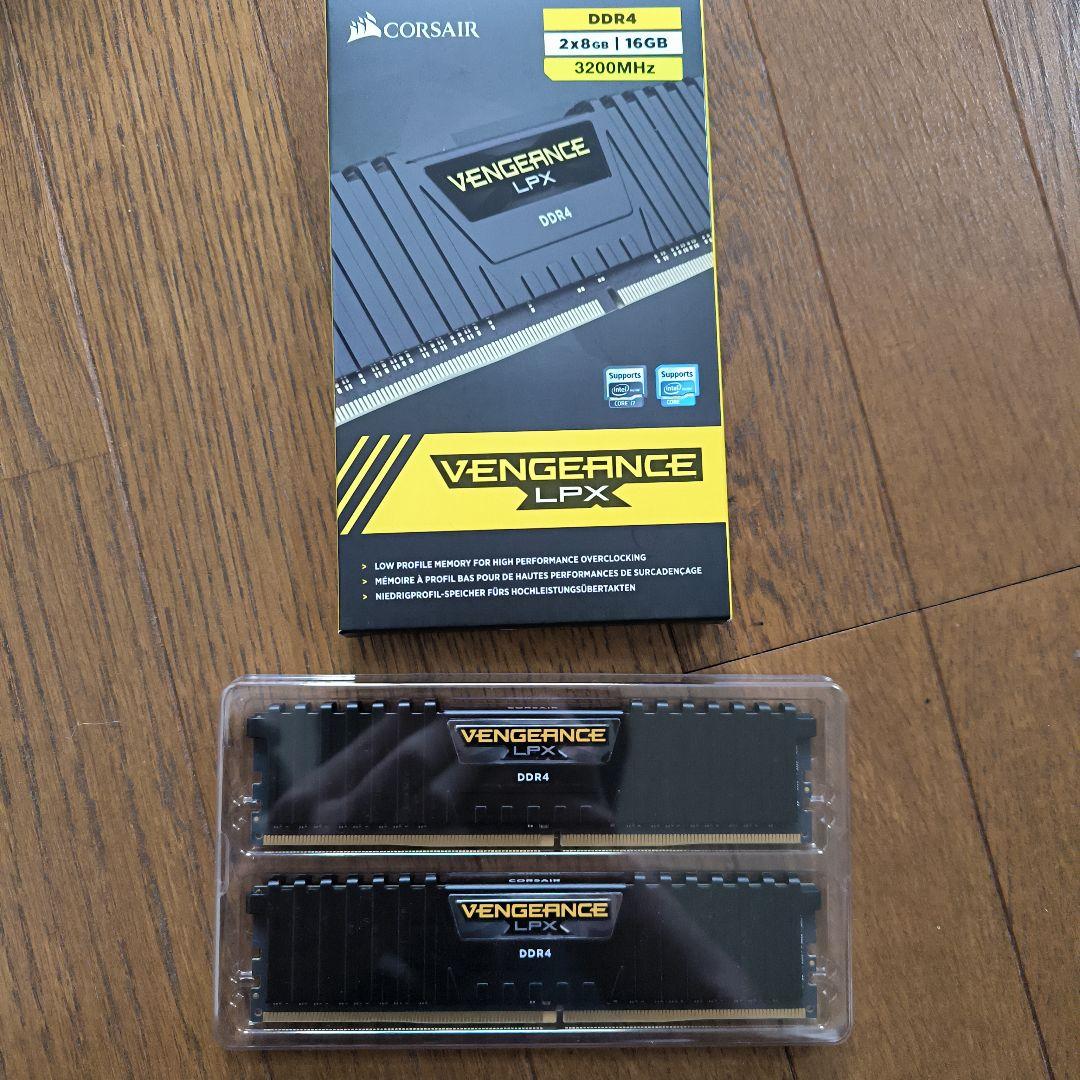 メモリー corsair DDR4 16gb 3200MHz