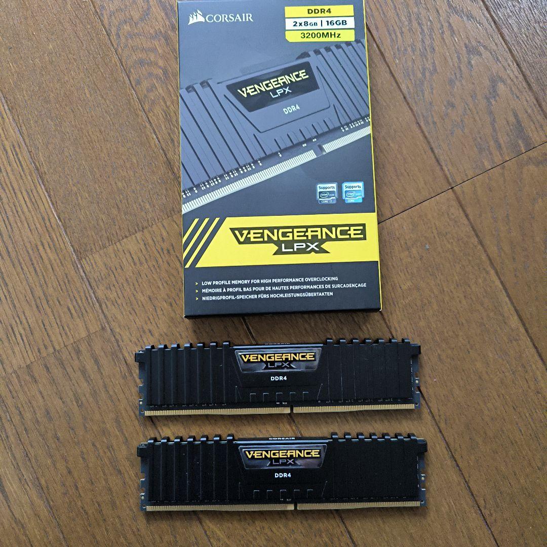 メモリー corsair DDR4 16gb 3200MHz