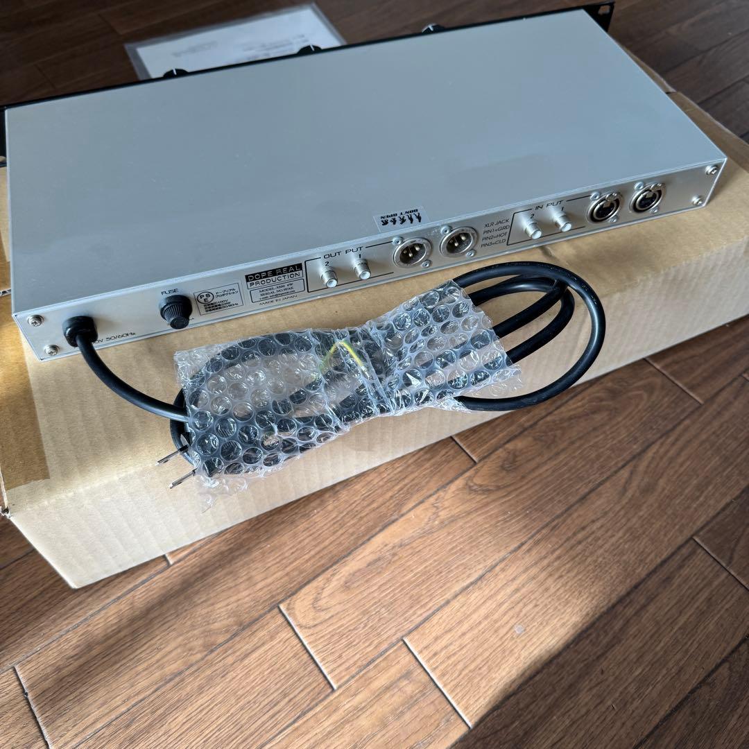 ■real Model-3300 Sound Isolator