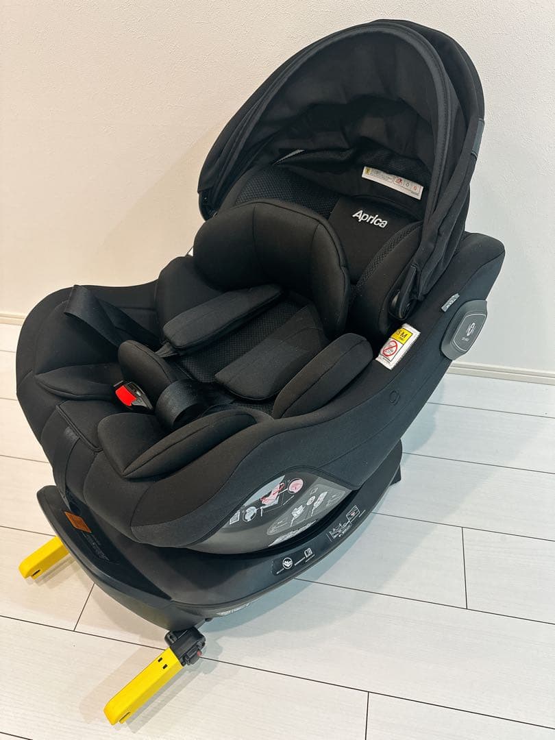 Aprica ブラック チャイルドシート ISOFIX