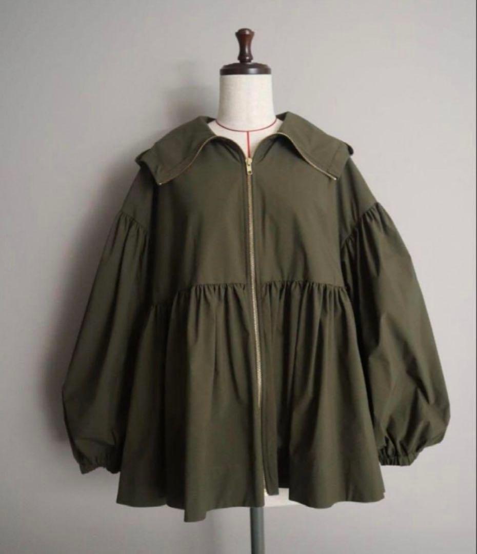 YOIHI フリルギャザー マウンテンパーカー カーキ
