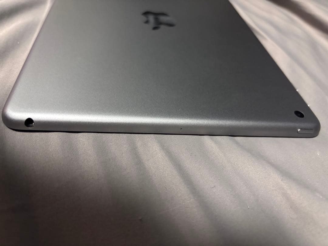 Apple iPad 第6世代 (スペースグレー) Wi-Fiモデル 32GB