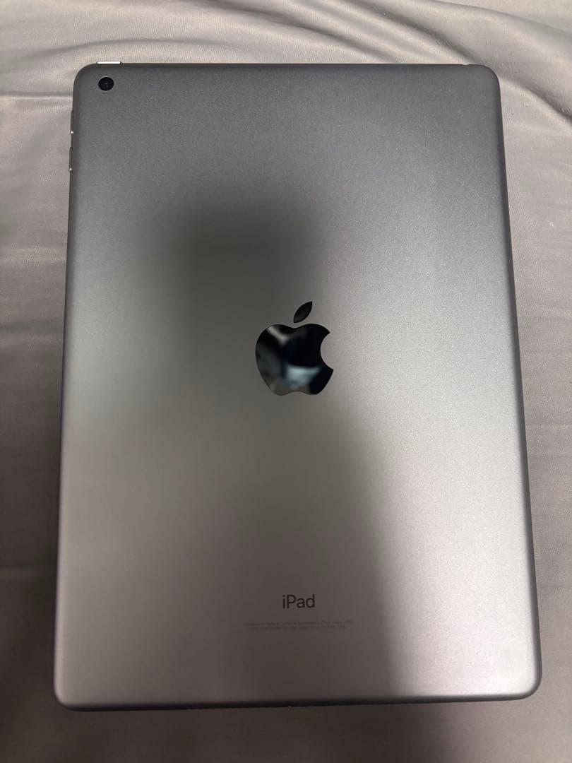 Apple iPad 第6世代 (スペースグレー) Wi-Fiモデル 32GB