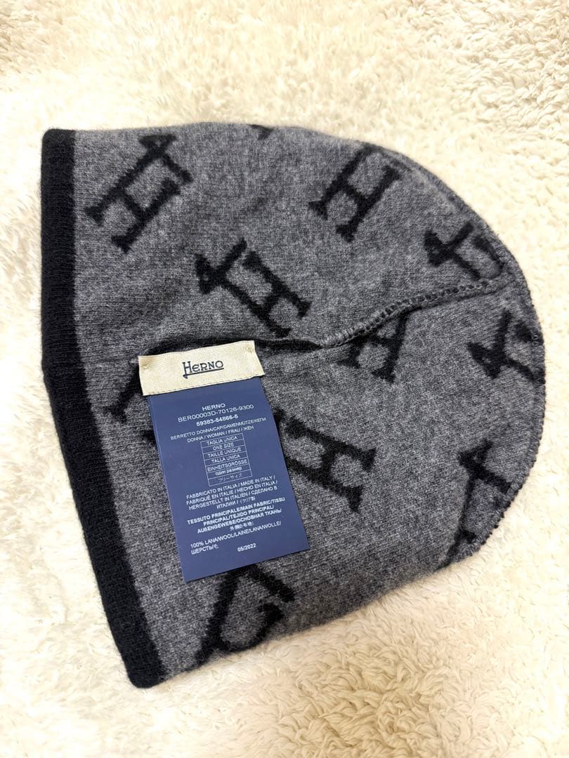 ヘルノ　ニット帽　herno ビーニー　ブラック
