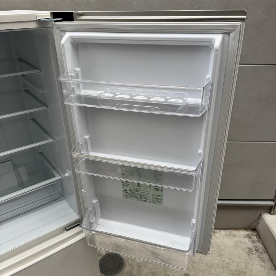 111⭐️2023年製★アクア　冷蔵庫　大型　右開き　200L　一人暮らし
