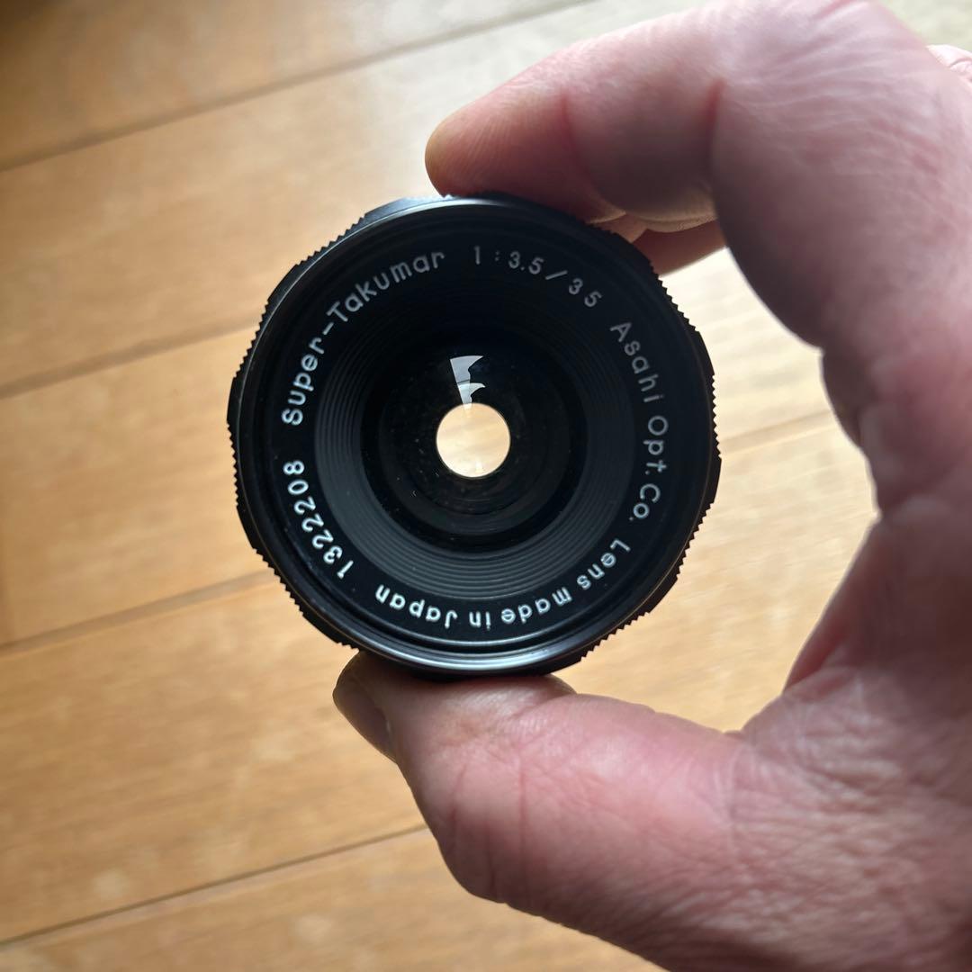 アサヒペンタックスの「Super-Takumar 35mm F3.5」レンズです