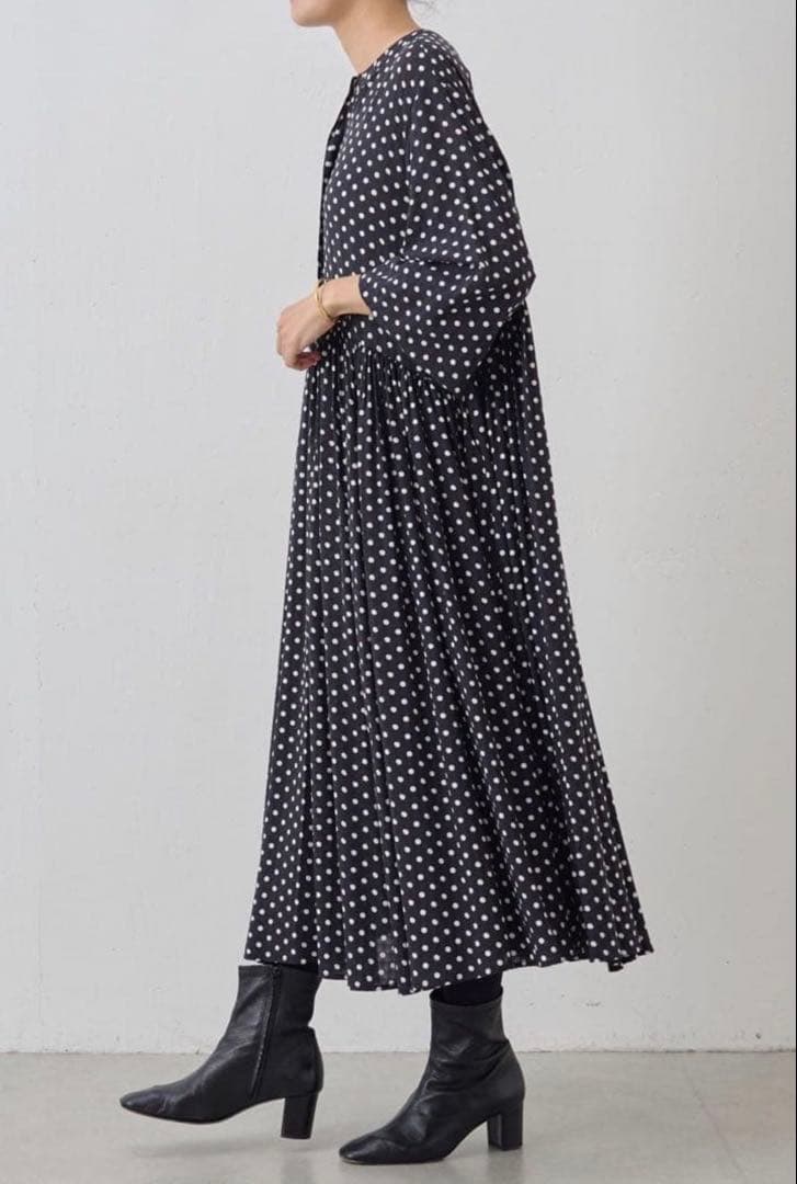 【極美品 】ビアズリー BEARDSLEY ドットギャザーワンピース　ロング