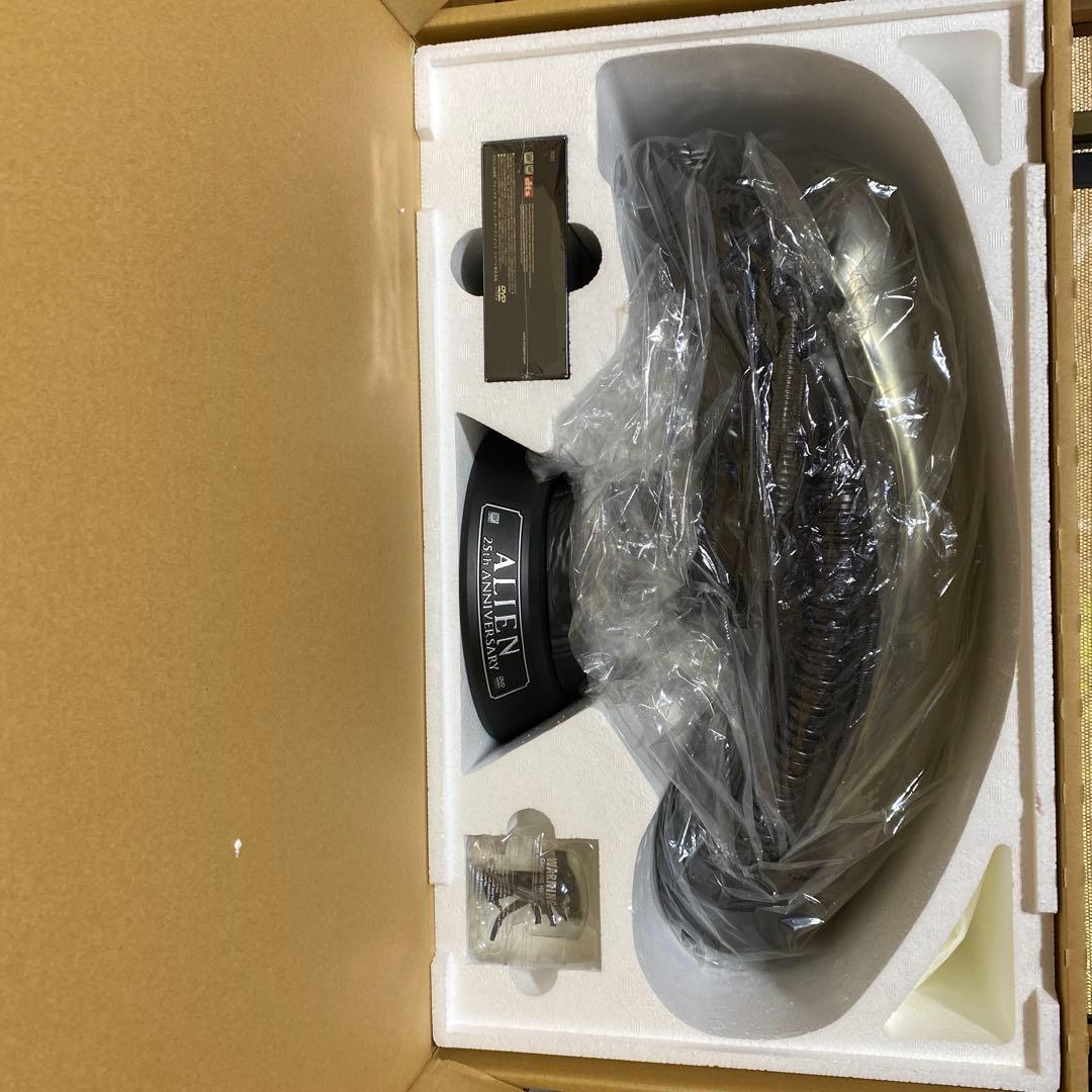 エイリアン 製作25周年記念アニバーサリーコレクション　9000セット