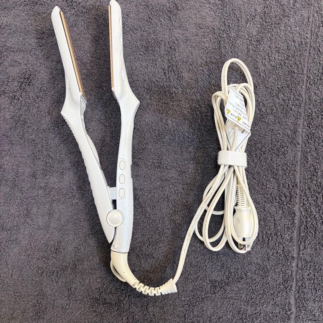 【美品】KINUJO ヘアアイロン 白 LM125 絹女