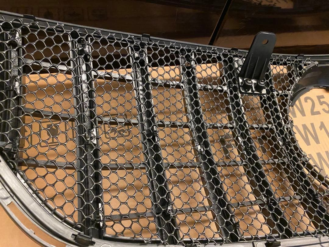 W166/C292 GLE350/GLE43用　パナメリカーナグリル　ブラック