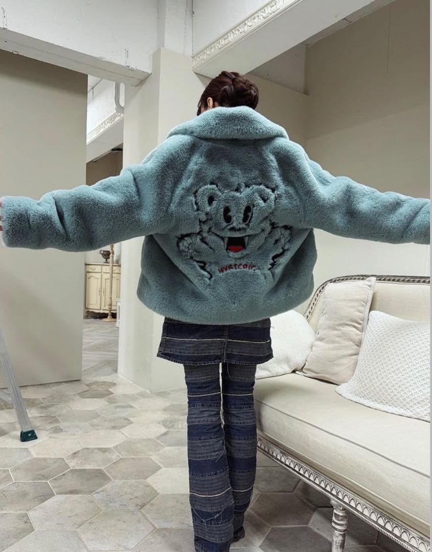 HYSTERIC GLAMOUR FIRE BEAR刺繍 フェイクファーブルゾン
