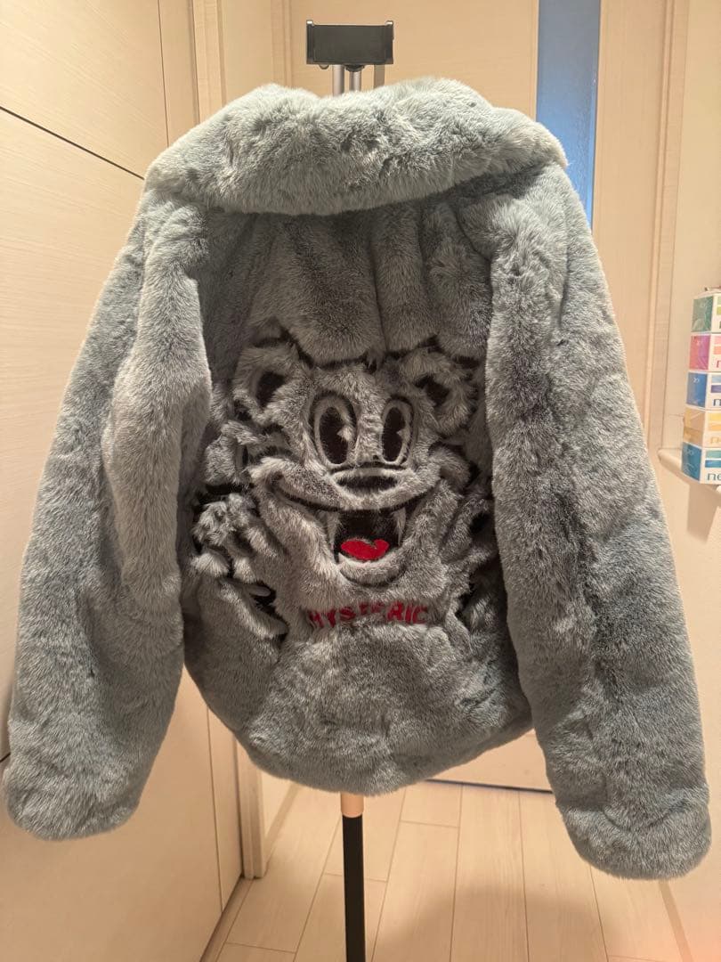 HYSTERIC GLAMOUR FIRE BEAR刺繍 フェイクファーブルゾン