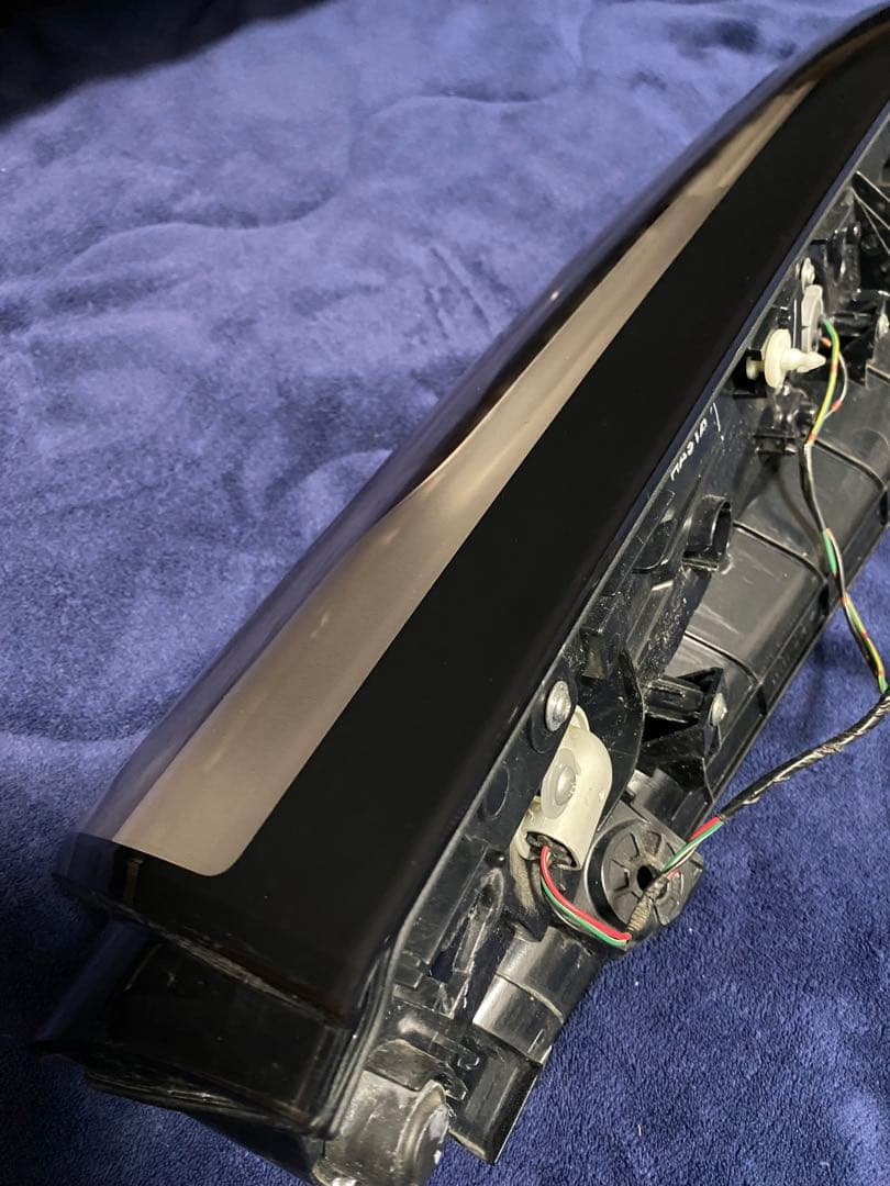 【送料込み】RP5 ステップワゴンハイブリッド　運転席側　右側テールランプ