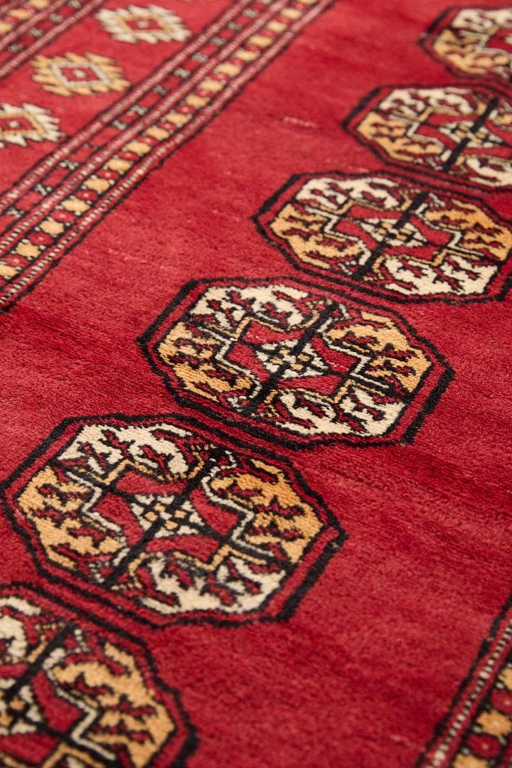 ヴィンテージラグ　トライバルラグ　ラホール産（130cm×78cm）赤　茶　黒
