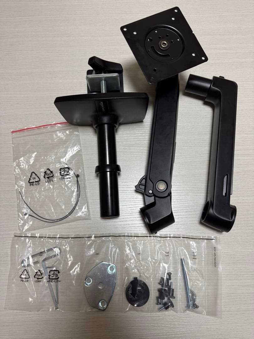 Amazon Basics モニターアーム シングル エルゴトロンOEM