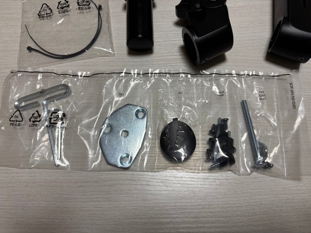 Amazon Basics モニターアーム シングル エルゴトロンOEM