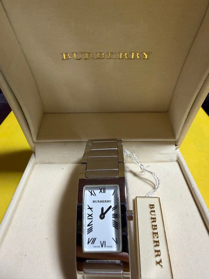 バーバリー Burberry 14000L 腕時計 シルバー 白文字盤 クォーツ