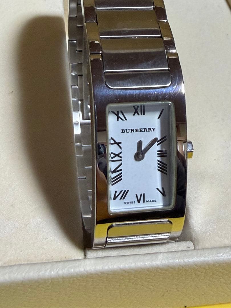 バーバリー Burberry 14000L 腕時計 シルバー 白文字盤 クォーツ