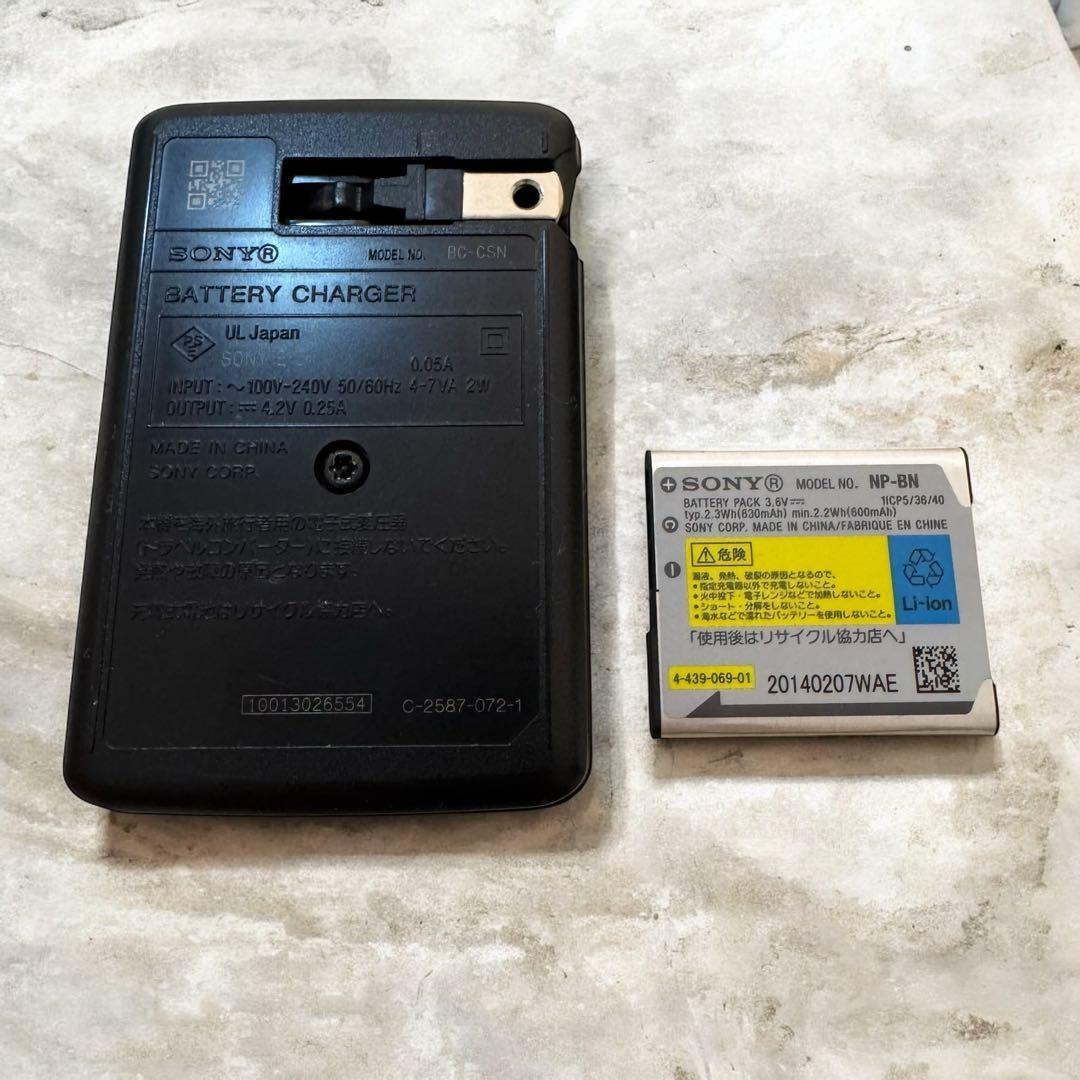 美品☆SONY Cyber-shot WX220 コンパクトデジカメ ピンク