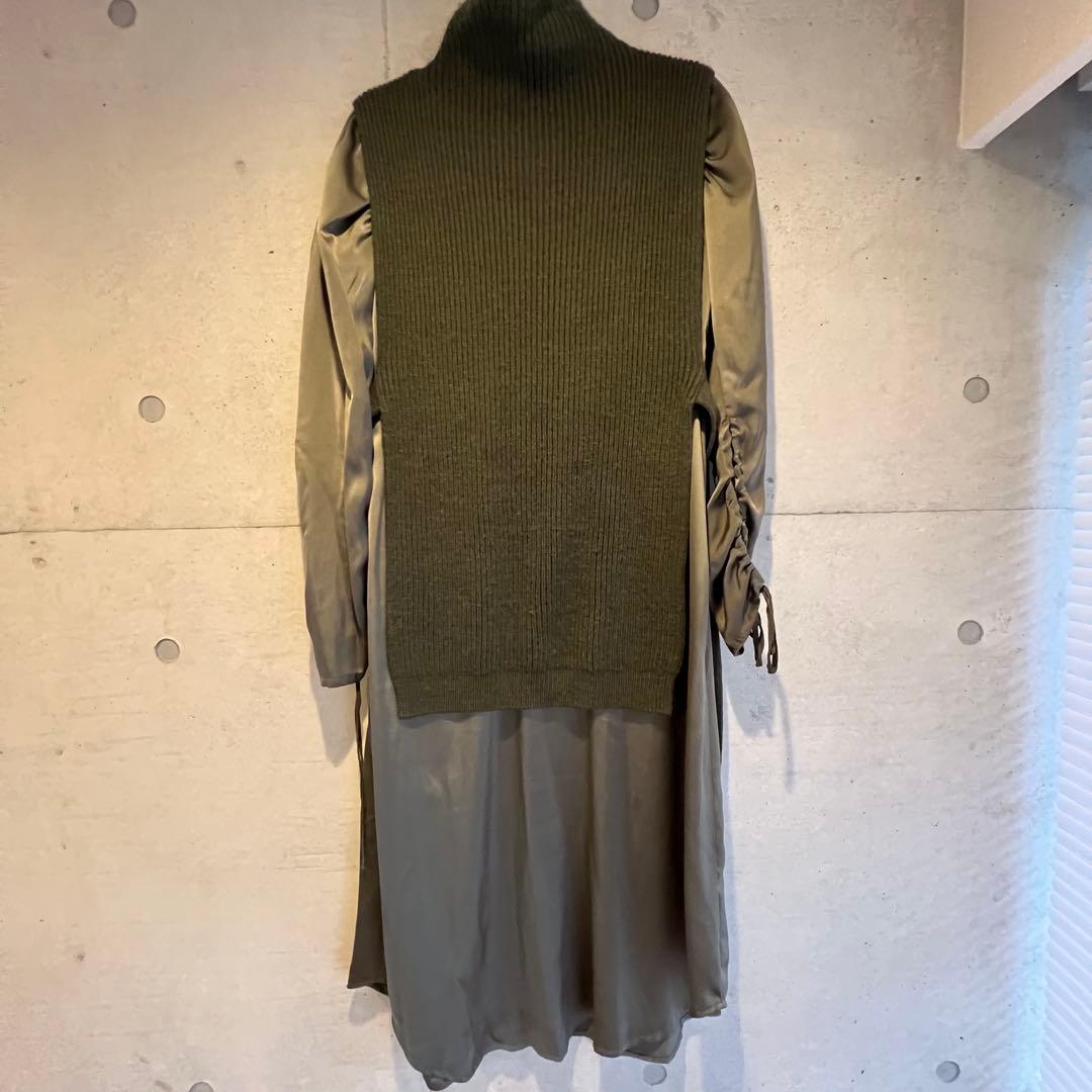 オリーブグリーン ニットベスト