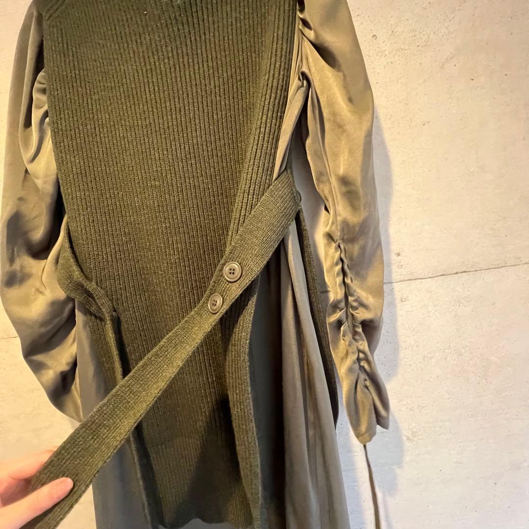 オリーブグリーン ニットベスト