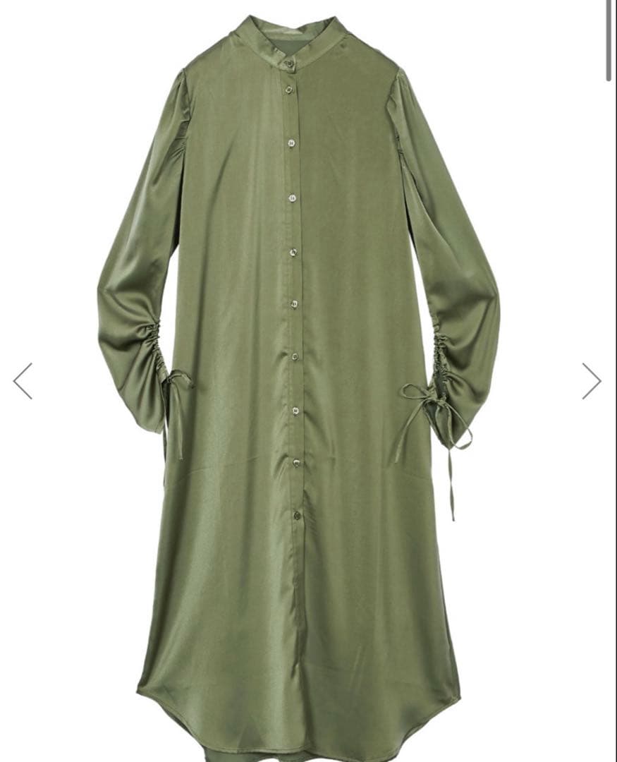 オリーブグリーン ニットベスト