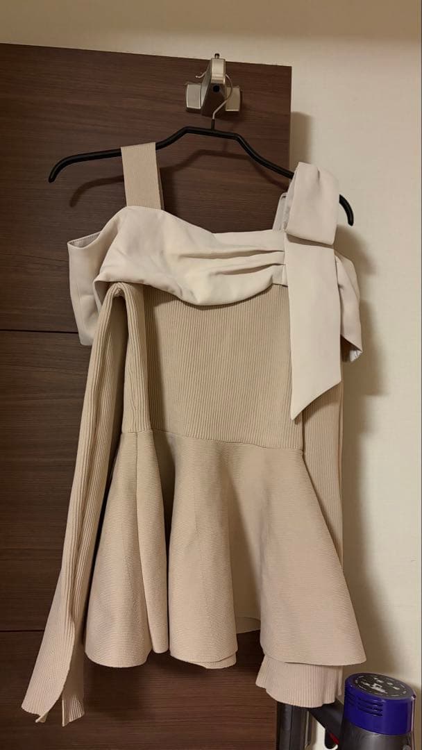 ☆中古品☆ Rirandture オフショルリボンドッキングニット