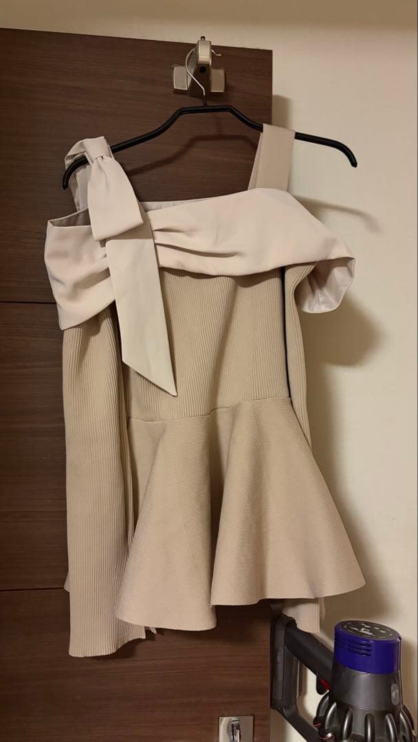 ☆中古品☆ Rirandture オフショルリボンドッキングニット