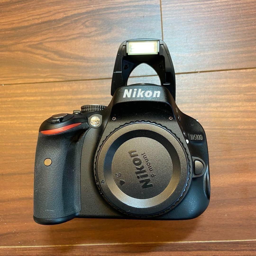 Nikon D5100 ダブルズームキット 一眼レフ ほぼ新品 3385