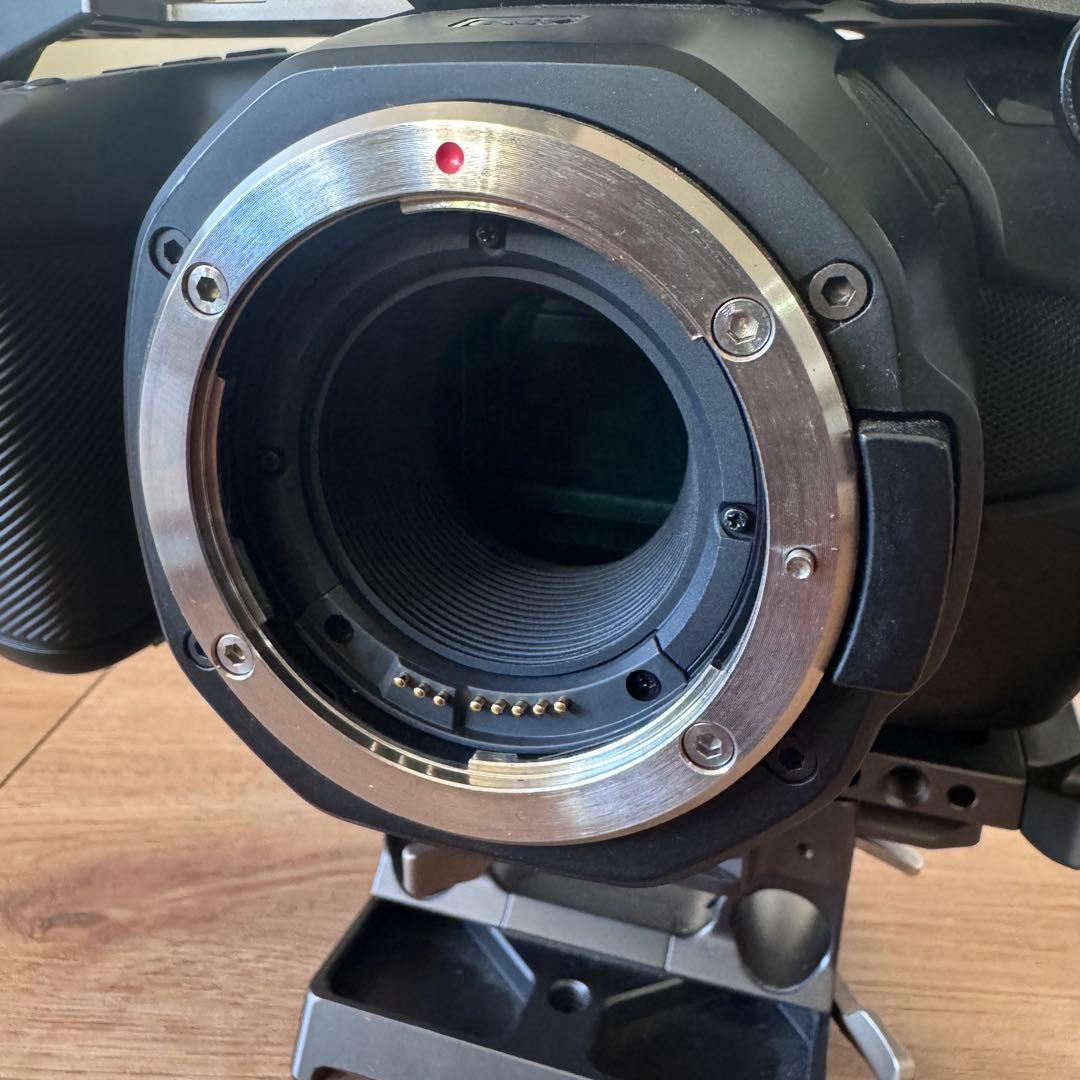 Blackmagic Design BMPCC6K Tiltaケージ