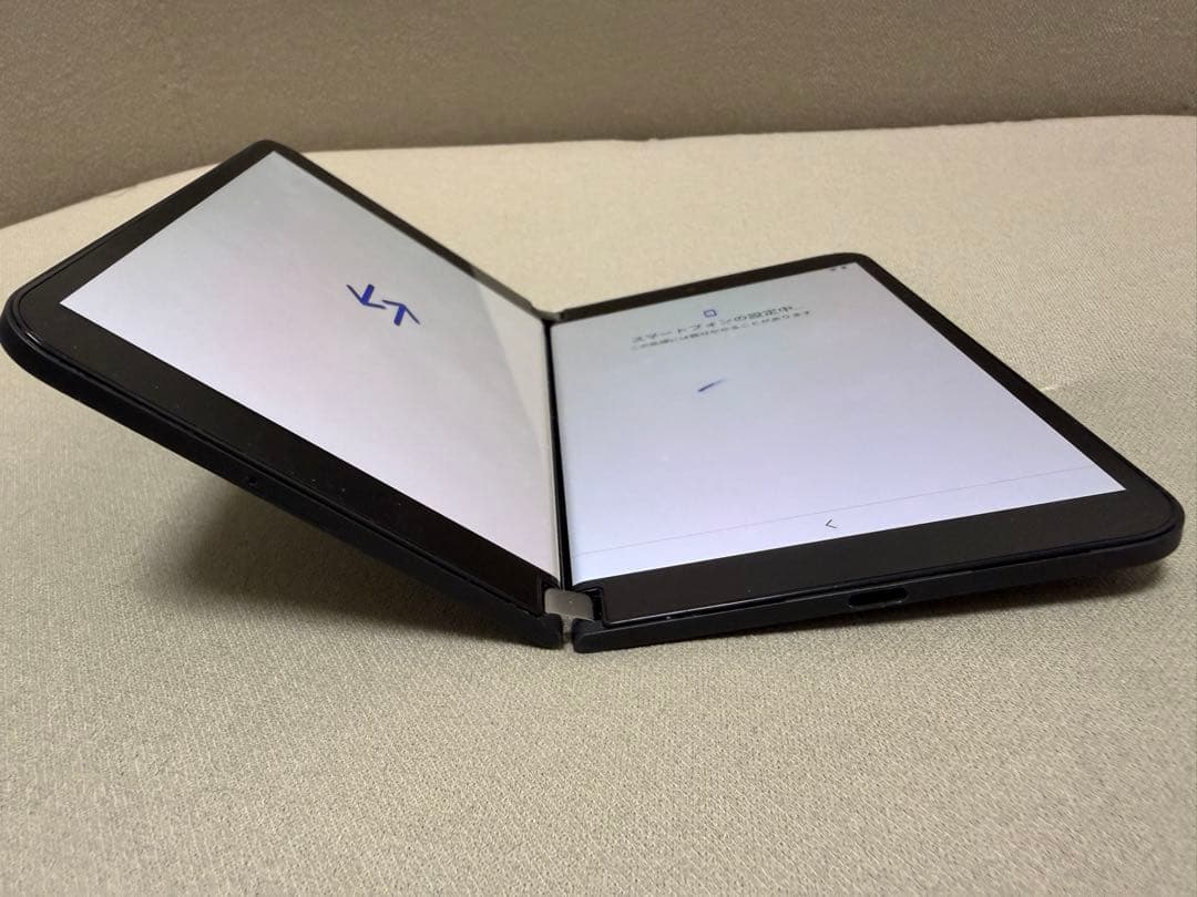 Microsoft Surface Duo2 中古 外装に割れあり