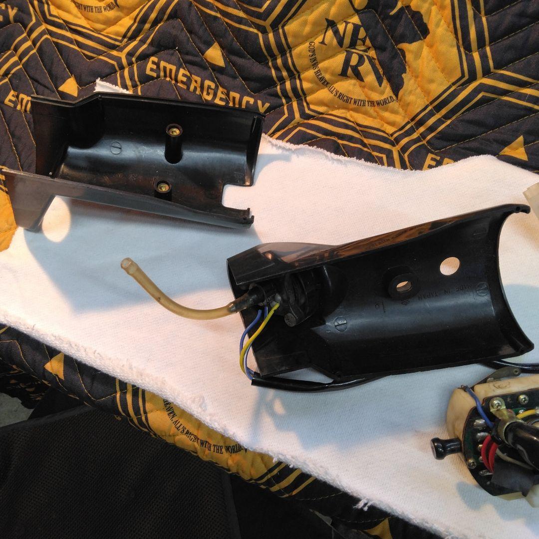 sj10 ジムニー　ステアリングに付属スイッチ