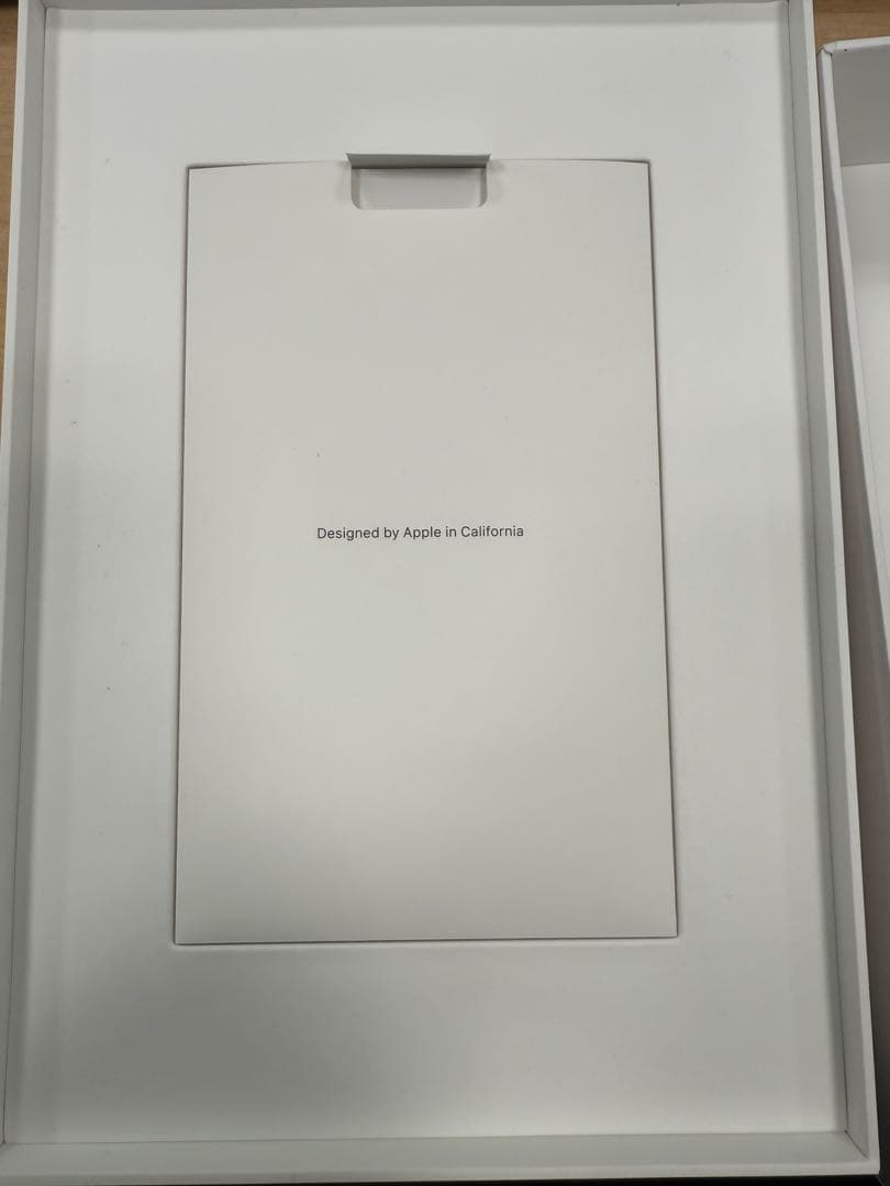 iPad 第9世代 スペースグレーWiFiモデル 美品バッテリー最大容量100%