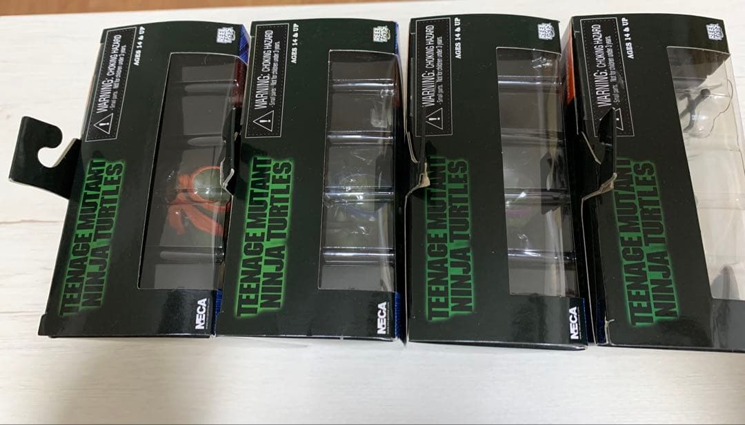 NECA タートルズ