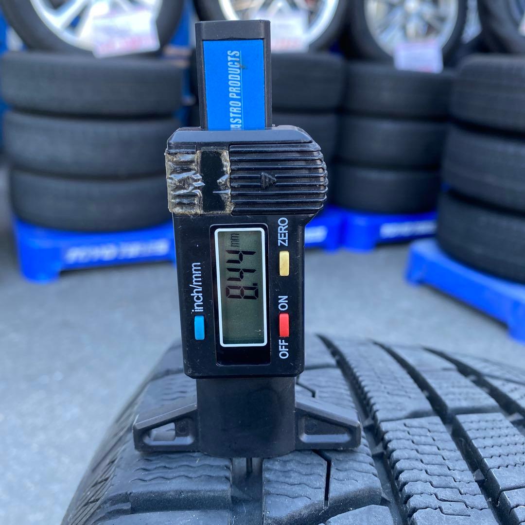 中古バリ溝トーヨースタッドレスセット215/65R16 30系アルファード等