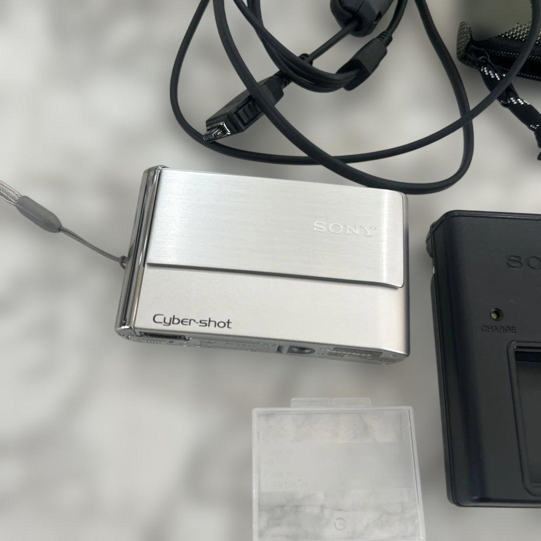 Sony Cyber-shot コンパクトデジタルカメラ　DSC-T70