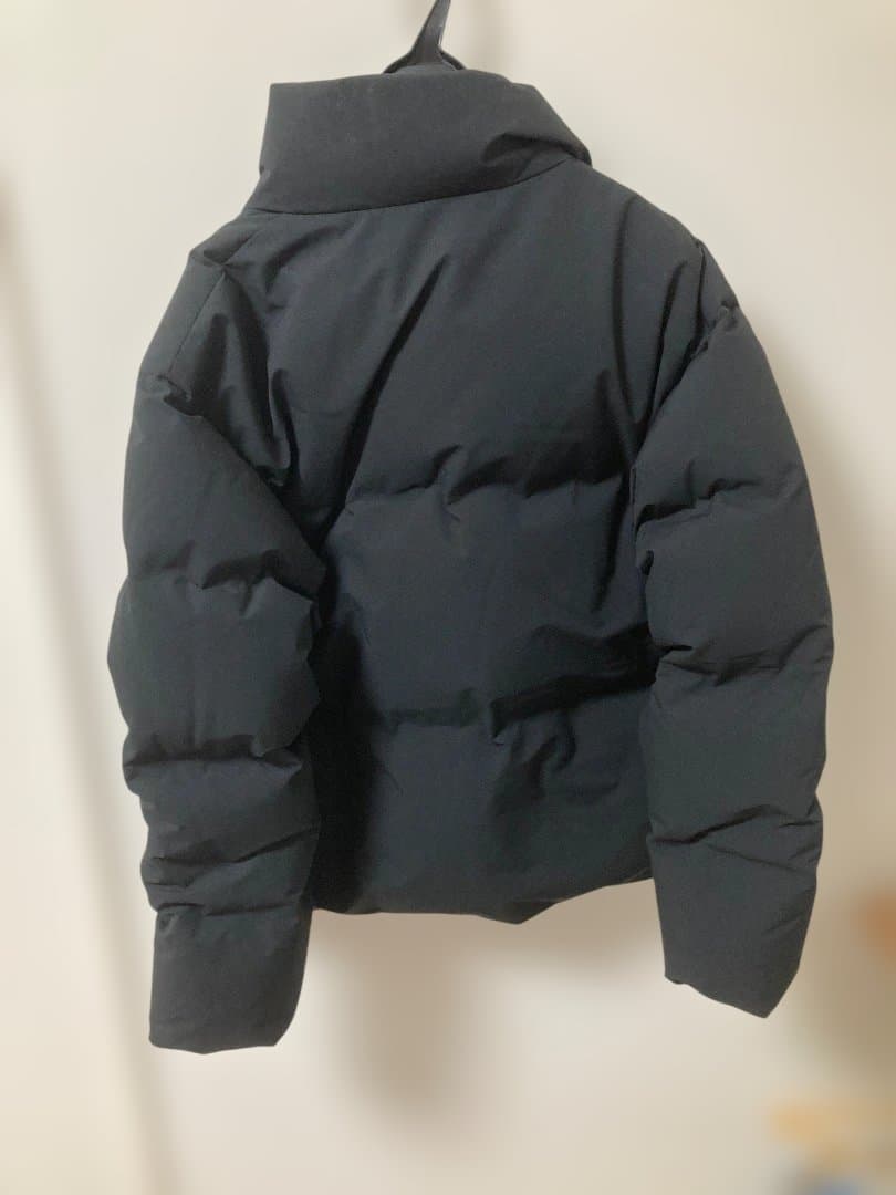 A*u様 UNIQLO シームレスダウンジャケット　L 　BLACK
