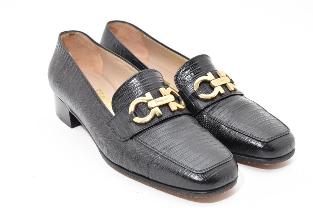 ★美品★フェラガモ　ローファー　6 ガンチーニ　型押し　ブラック　黒