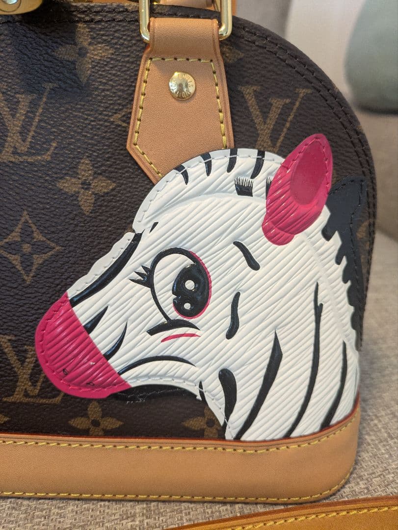 aiちゃん ほぼ新品 Louis Vuitton アルマBB M47201