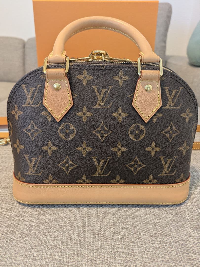 aiちゃん ほぼ新品 Louis Vuitton アルマBB M47201