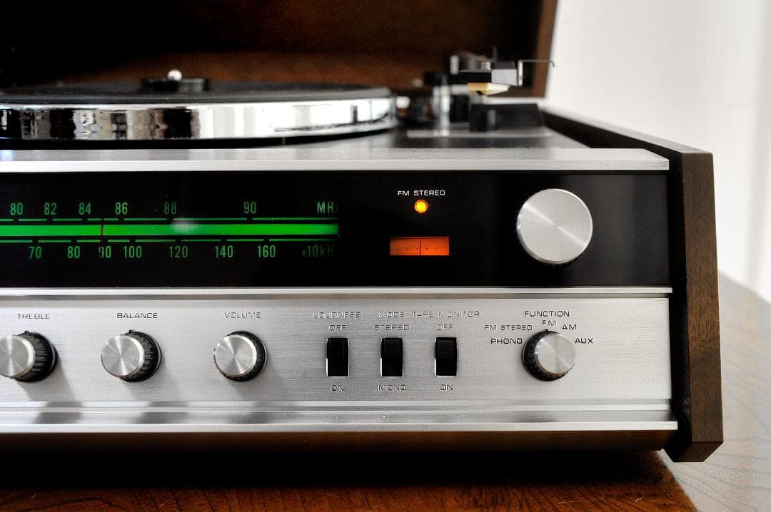 【来る4月計画の福岡分移転の処分価格】HITACHI DPK-310 60Hz