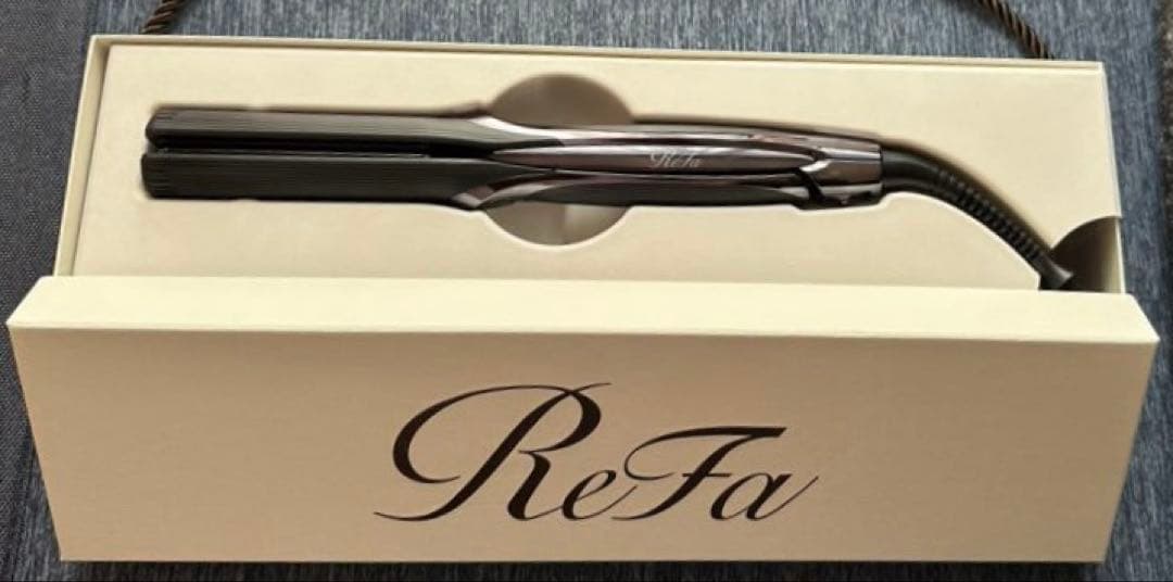 リファ　ストレートアイロンプロ　 ブラック