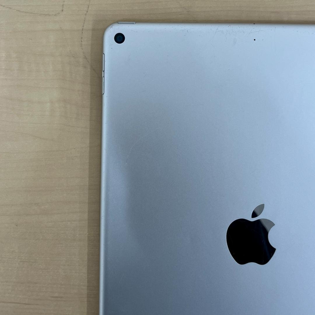 お*ん様 動作確認済み iPad Air (第3世代) 64GB ID MM99