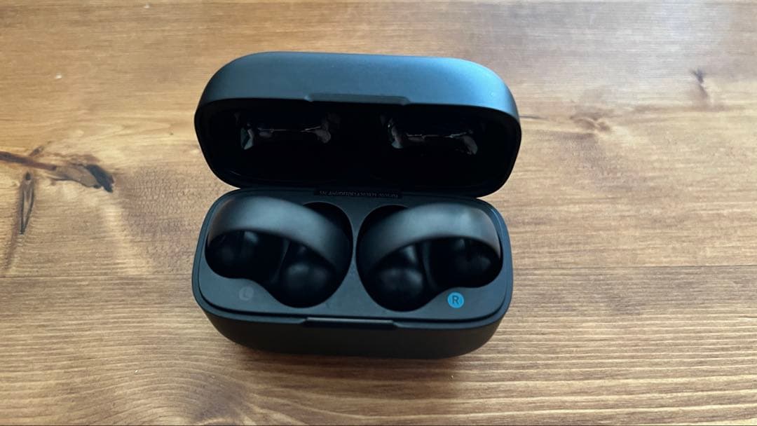 イヤホン AeroClip soundcore Anker