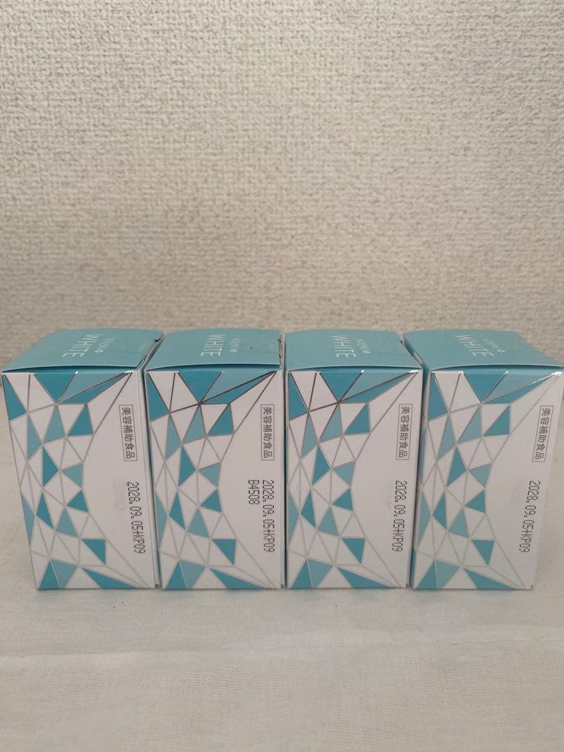 ソルプロプリュスホワイト 30粒 4個