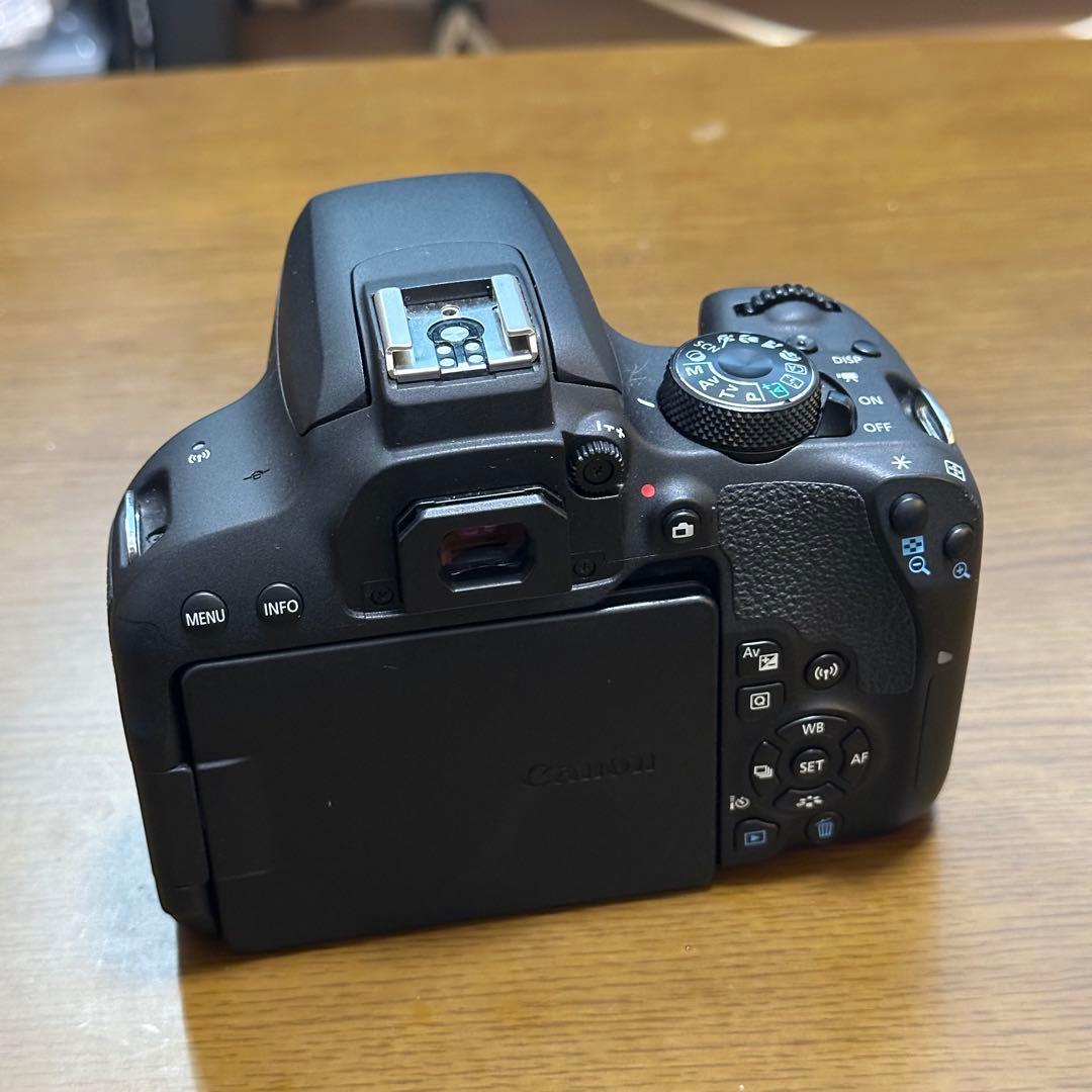【初心者おすすめ】Canon EOS Kiss X9i スターターキット