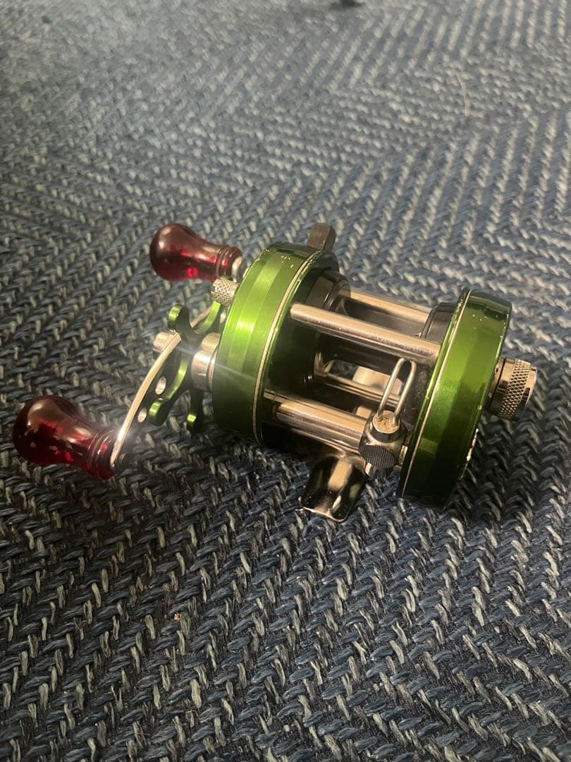 アブガルシア　2500C アンバサダー　グリーン